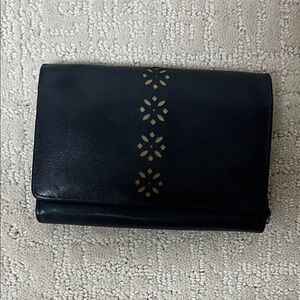 MONDANI Black Leather wallet with Cutout flower Design